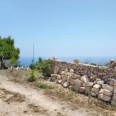 Dom wakacyjny Lithahiro Stone House *